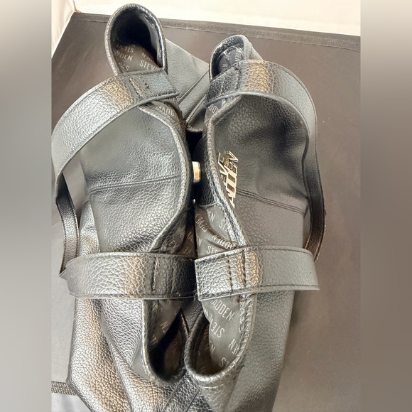 Steve Madden Black Pebbled Faux Leather Tote Bag | Everyday Carryall - Picture 10 of 14